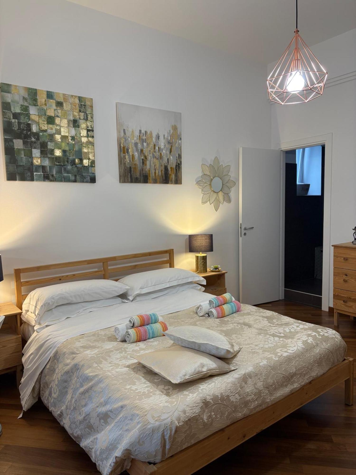 Idream Apartment & Rooms Catania Bagian luar foto
