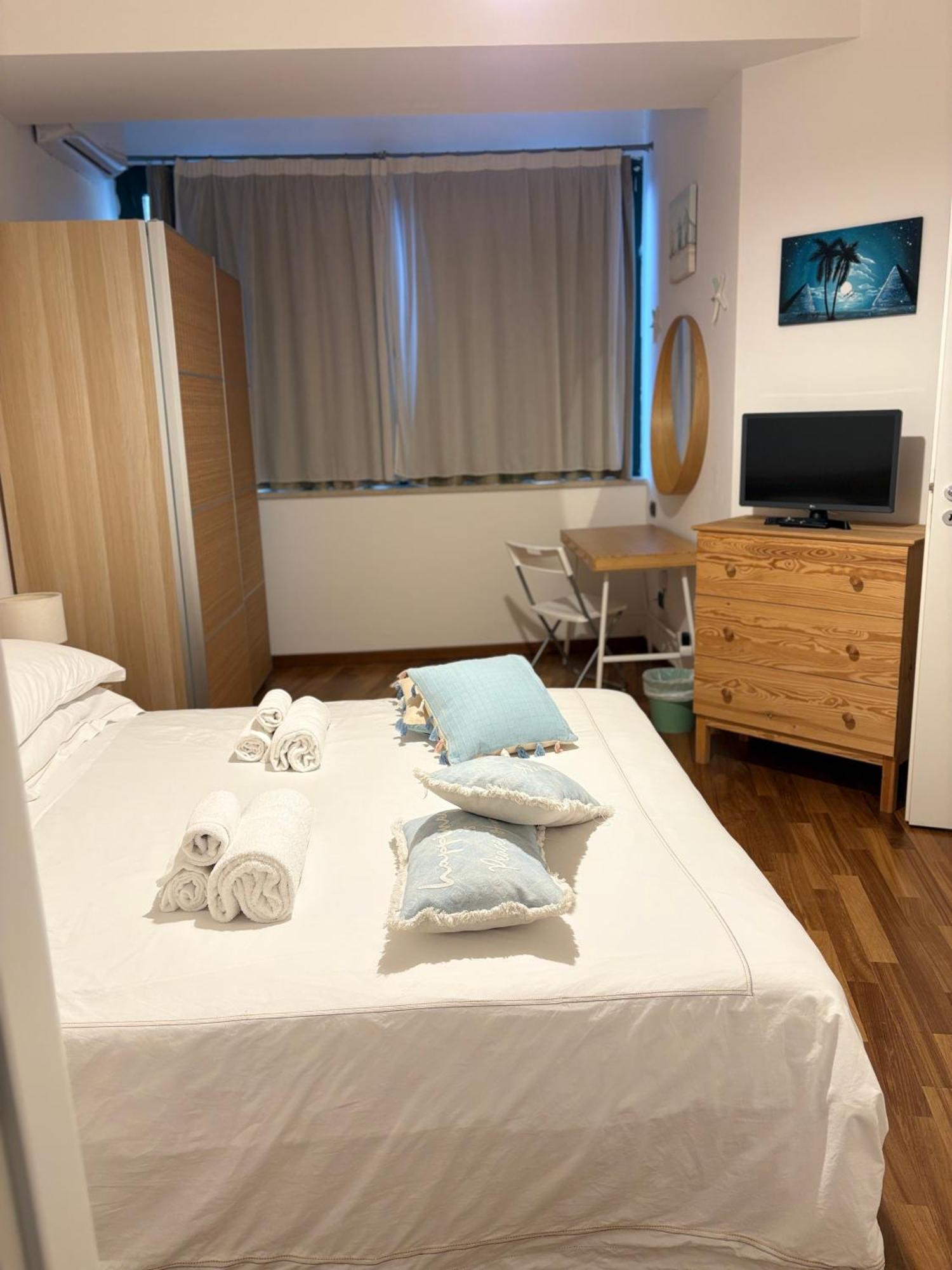 Idream Apartment & Rooms Catania Bagian luar foto
