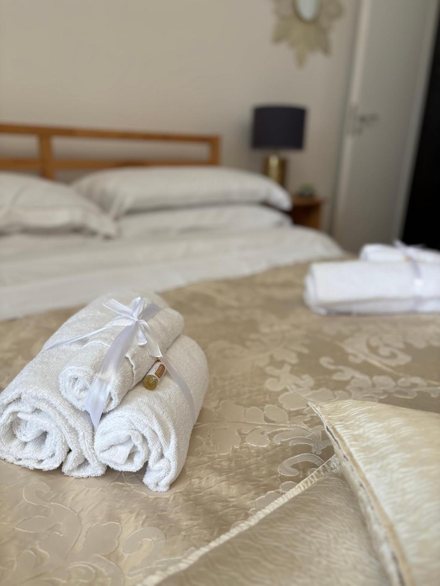 Idream Apartment & Rooms Catania Bagian luar foto